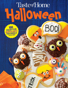Taste of Home Halloween Mini Binder (100+ Freaky Fun Recipes & Crafts for Ghouls of All Ages) by Taste of Home, 9781617657689
